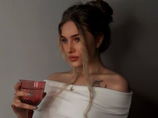 NeliaAllenbrand