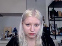 Sweet but not boring. Calm but curious.Come talk to me — maybe we’ll create our own little world here ?