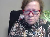 A mature woman looking for new experiences... I imagine there is much more to find in life and I want to look for fun with new interesting people here. Perhaps we like the same naughty things? come to my room and let