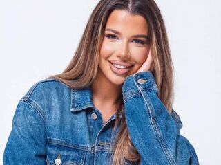 naked cam girl masturbating with sextoy CapriAndersen