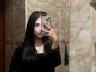 cam show ZellaRessler