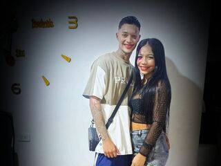 naked couple with webcam licking pussy YuleimysAndAlex