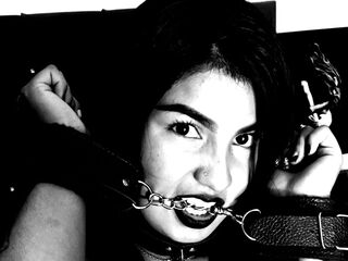 camgirl fetish chat room MileyDemond