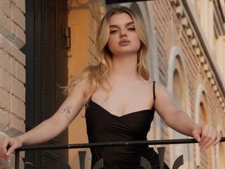 fingering camgirl video AdelBowman