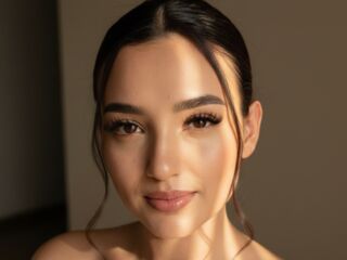 naughty camgirl AlaiaHarpers