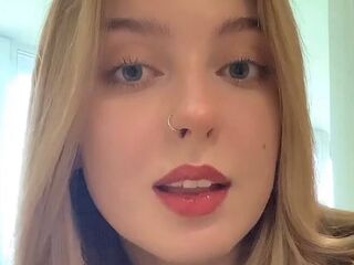 camgirl masturbating AlbertaGodsil