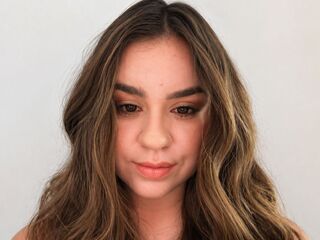 girl shaving pussy AlexandraThornt