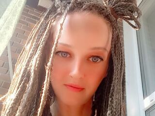 camwhore masturbating with vibrator AliseThompson