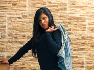 webcam girl chatroom AlishaRivero