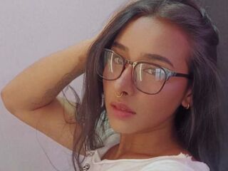 naked cam girl masturbating with sextoy AlmaGrase