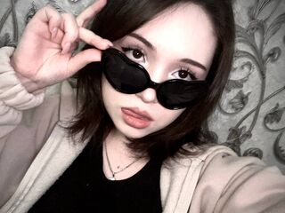 sexy webcam girl AminaBaudoin