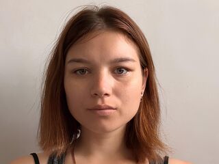 masturbating girl AndreThreat