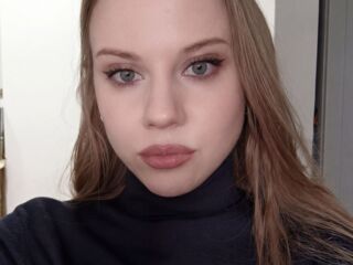 naked girl with webcam masturbating with dildo AngelicaKelly