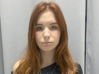 masturbating camgirl AnnaMalon