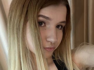 hot naked webcamgirl AraPosey