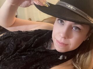 beautiful webcam girl AshVaughn