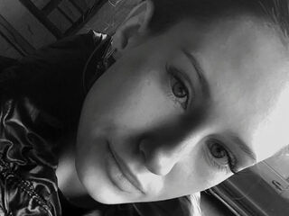 naughty camwhore AsyaFoxie