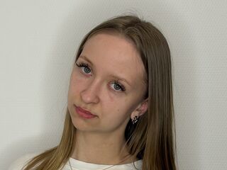 beautiful girlcam AundreaMoczo