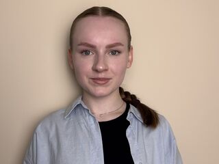 naughty cam girl BettyannGrenon