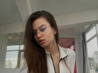 nude webcamgirl CamillaWiliams