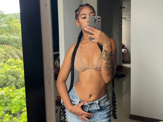 hot cam girl masturbating CarolineCartson