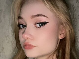 webcam strip tease show CecilyBurnard