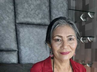 naughty camgirl fingering pussy CelesteWonder