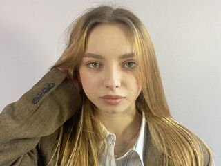 kinky cam picture ChariseKuhnke