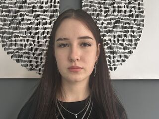 camgirl shaving pussy CharlotteFrazier