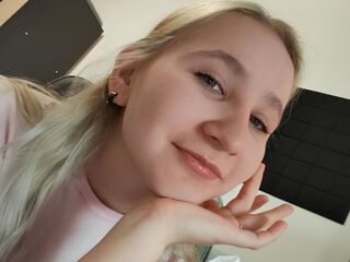 cam girl showing pussy ChristiaRetterat