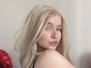 cam girl playing with vibrator ChunBirdwell