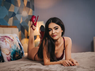 strip tease show CoraLevi