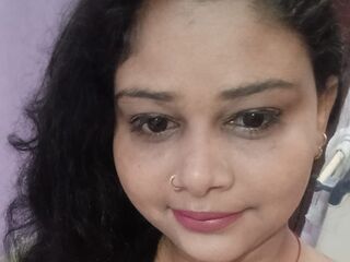 babe web cam CurvySoniya