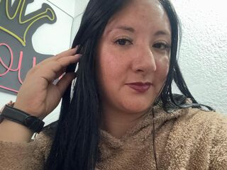 camslut fingering shaved pussy DeepDreams