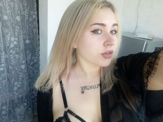 fingering webcamgirl picture DinahSalimas