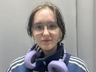 webcam photo DoraDawson