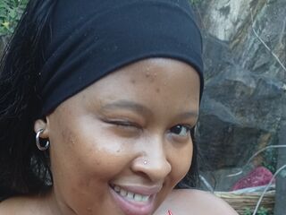 nude camgirl photo DoraPhillips