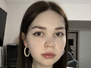 jasmin chat EmiliRoyzi