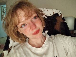 cam girl masturbating with vibrator EmyMay