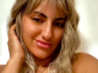 naked cam EriaBelle