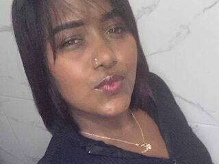 naked girl with webcam fingering pussy EvaMalia