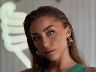 cam chat room EvaMonroe