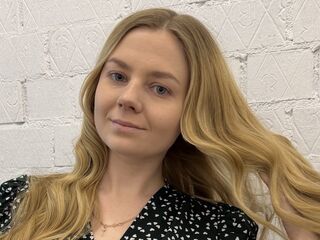 hot camwhore FeleciaRewerts