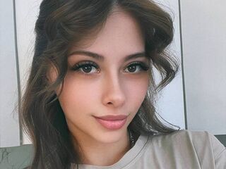topless webcam girl GigiTijerino