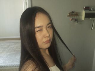 camgirl masturbating with sex toy GiuliaXan