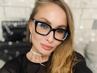 naked webcamgirl HelenaBoyd