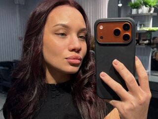 camslut spreading pussy IleanaFarren