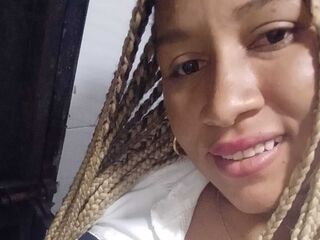 camgirl masturbating with sextoy IsisRusso