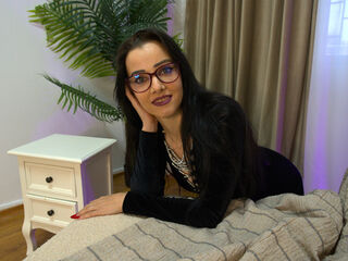 masturbating cam girl IvyStone