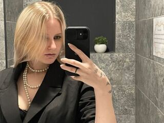 hot striptease webcam JenaeMcquillen